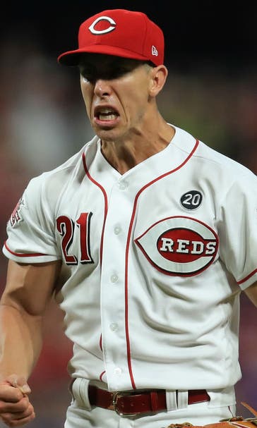 Reds snap skid to start homestand, defeat Cubs 6-3